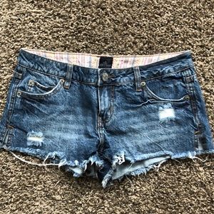 NWOT Ripcurl shorts size 3